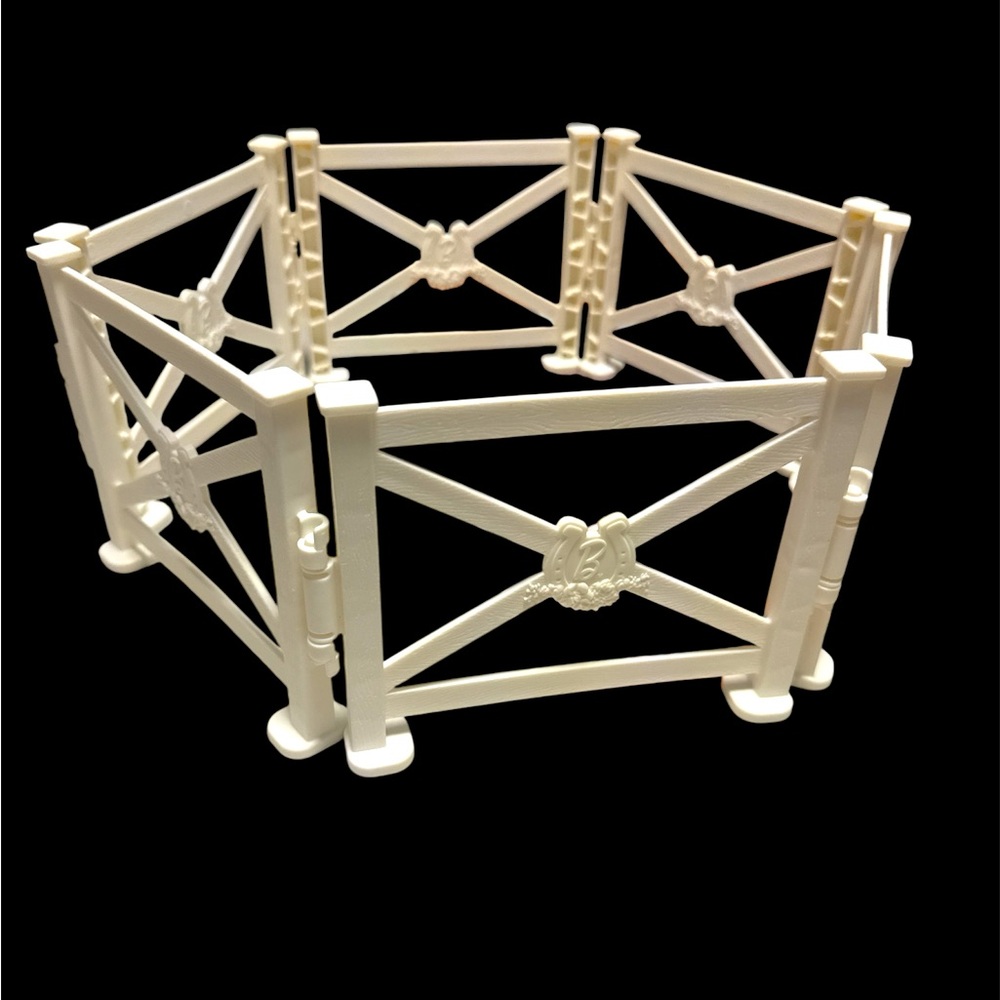 Barbie Doll Horse Fence 6 Panels Pony Stable White Picket Pen Plastic Gate